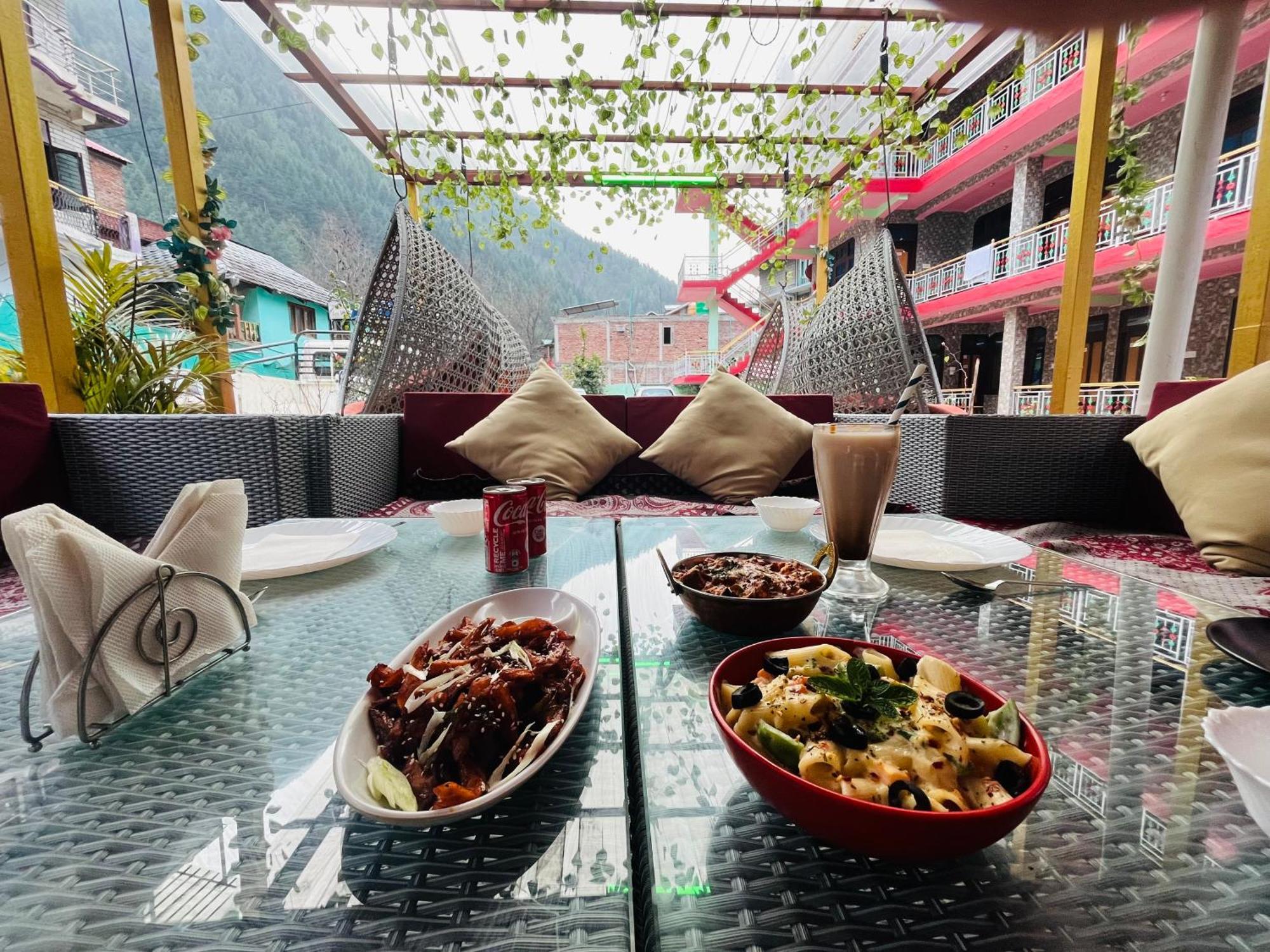 Hotel Pablo Escobar Касоль Экстерьер фото